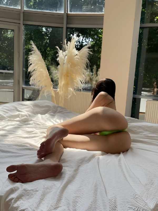 Нелли привлекательная девушка из Поронайск цена от 5000 руб