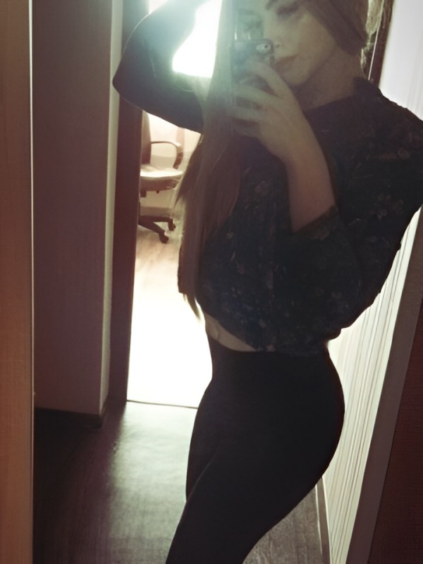 Роксана привлекательная девушка из Поронайск цена от 2500 руб