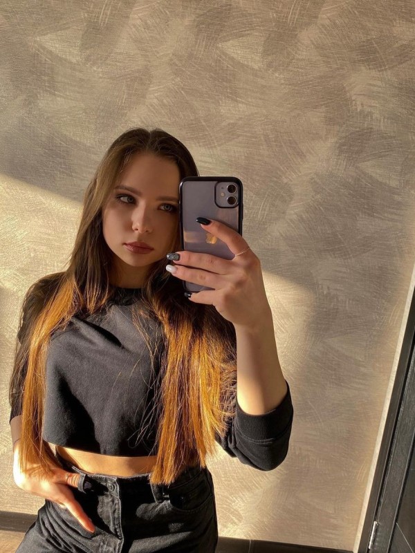 Карина привлекательная девушка из Поронайск цена от 3000 руб