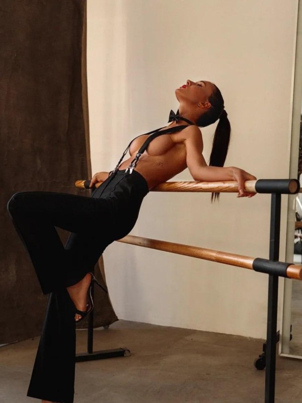 Мила привлекательная девушка из Поронайск цена от 7000 руб